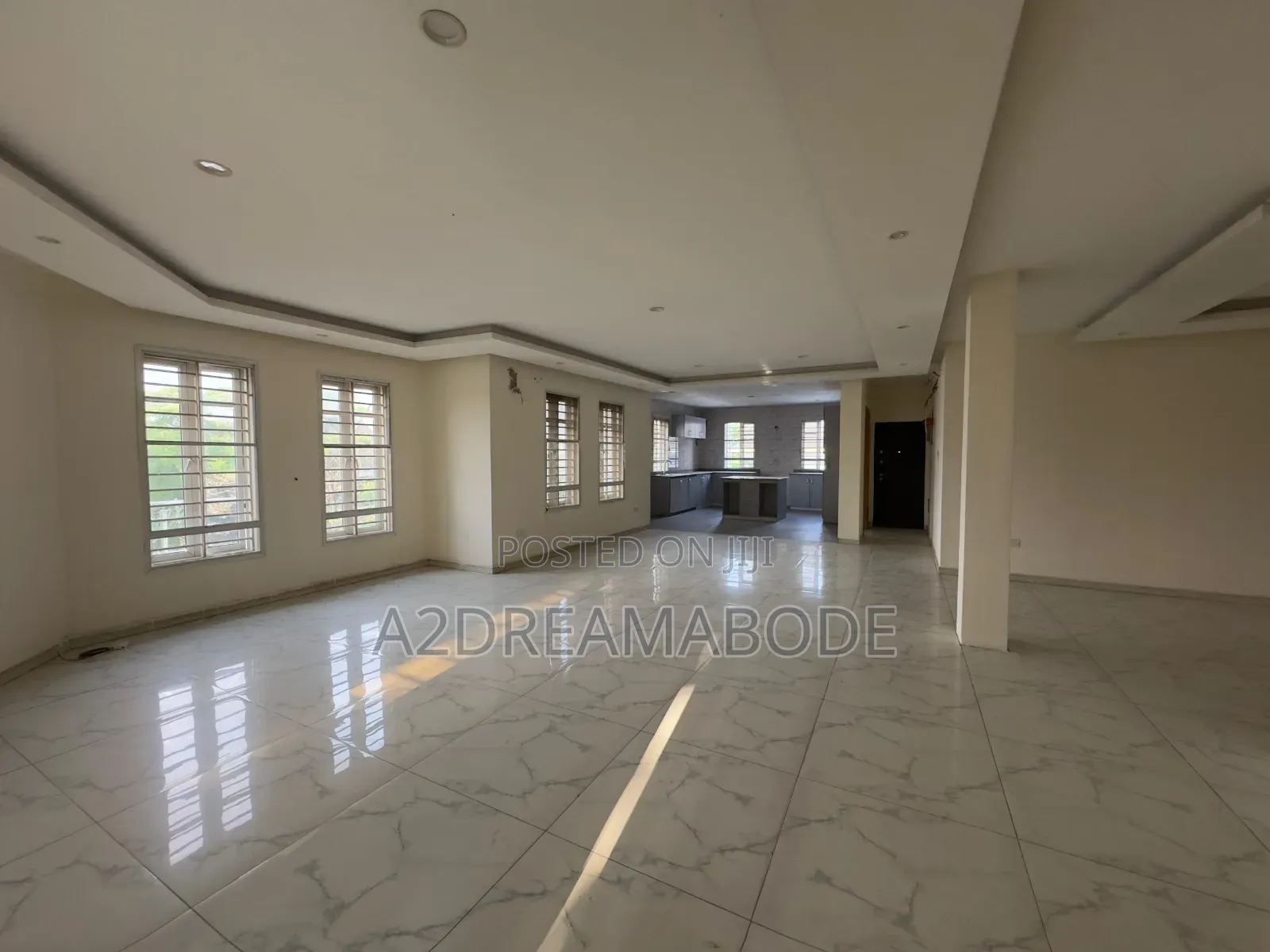 3bdrm Apartment in Ikeja Gra for rent