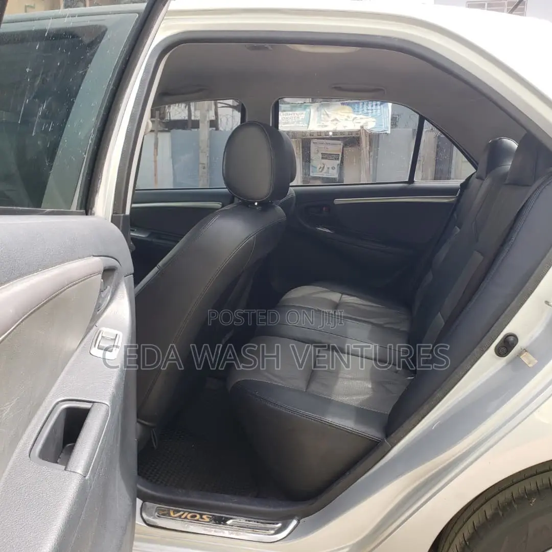 Toyota Vios 2006 Silver