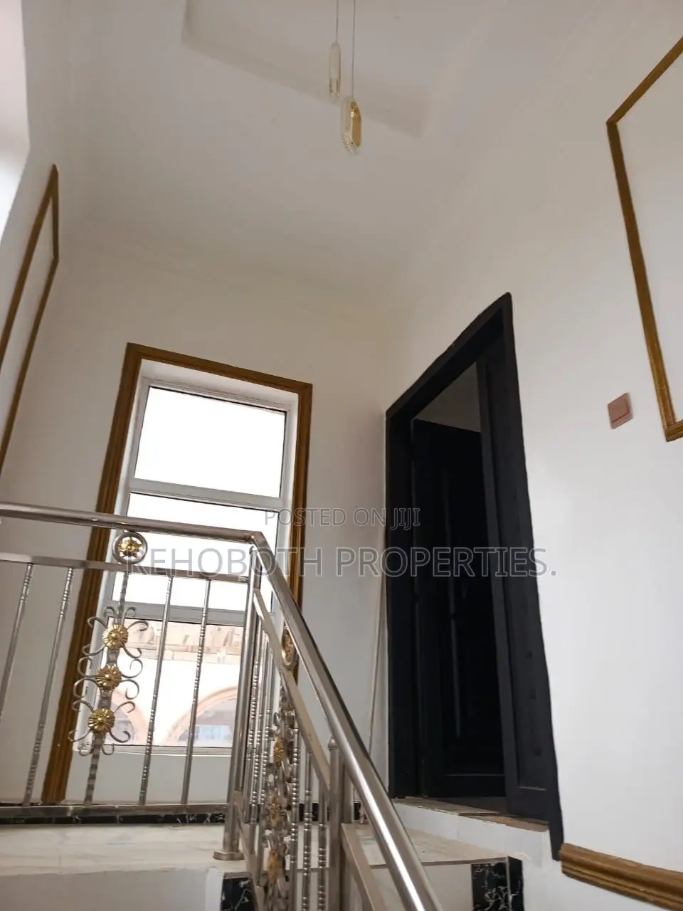 8bdrm Block of Flats in Second Gate,, Iwo Road for sale