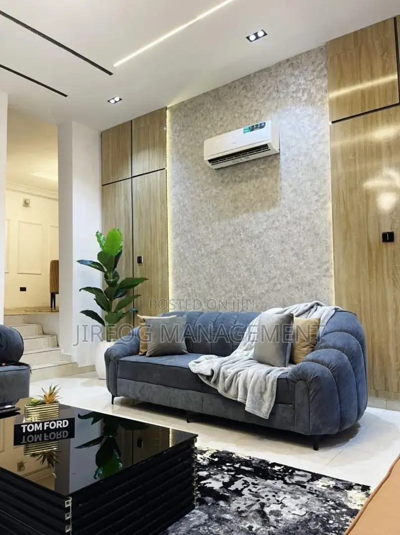 Fully Furnished 3bedroom Duplex in Lekki