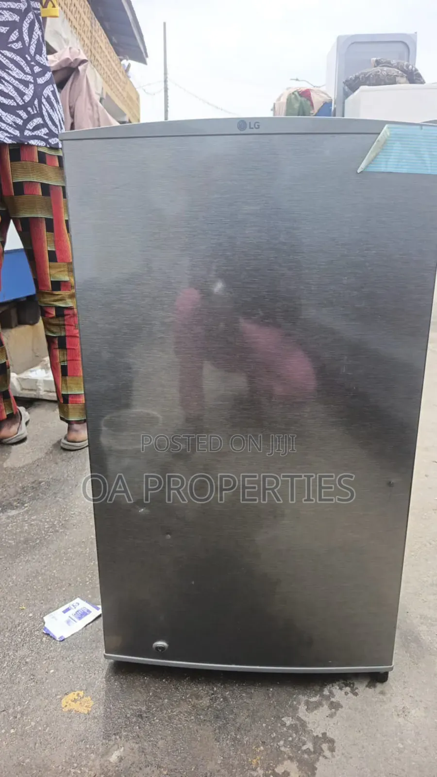 Hisense Table Top Fridge for Sale at Bodija Market, Ibadan
