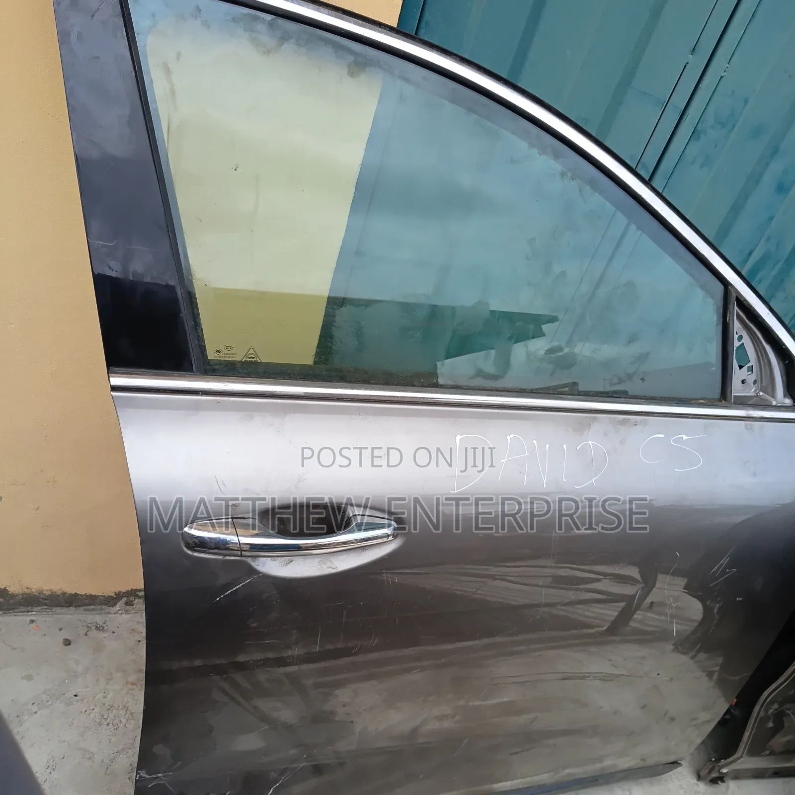 Kia Sorento Door Front Rh
