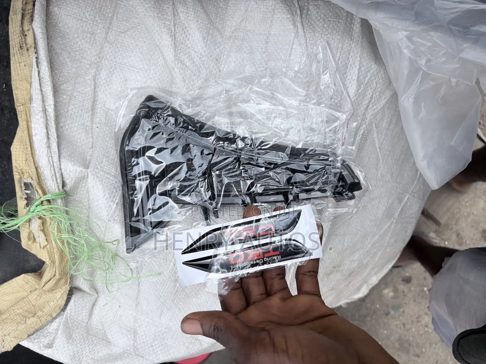 Fender Vent for All Vehicles With Stickers
