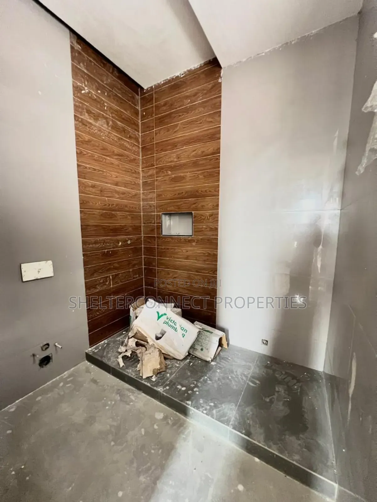 2bdrm Apartment in Lekki Phase 1 for rent
