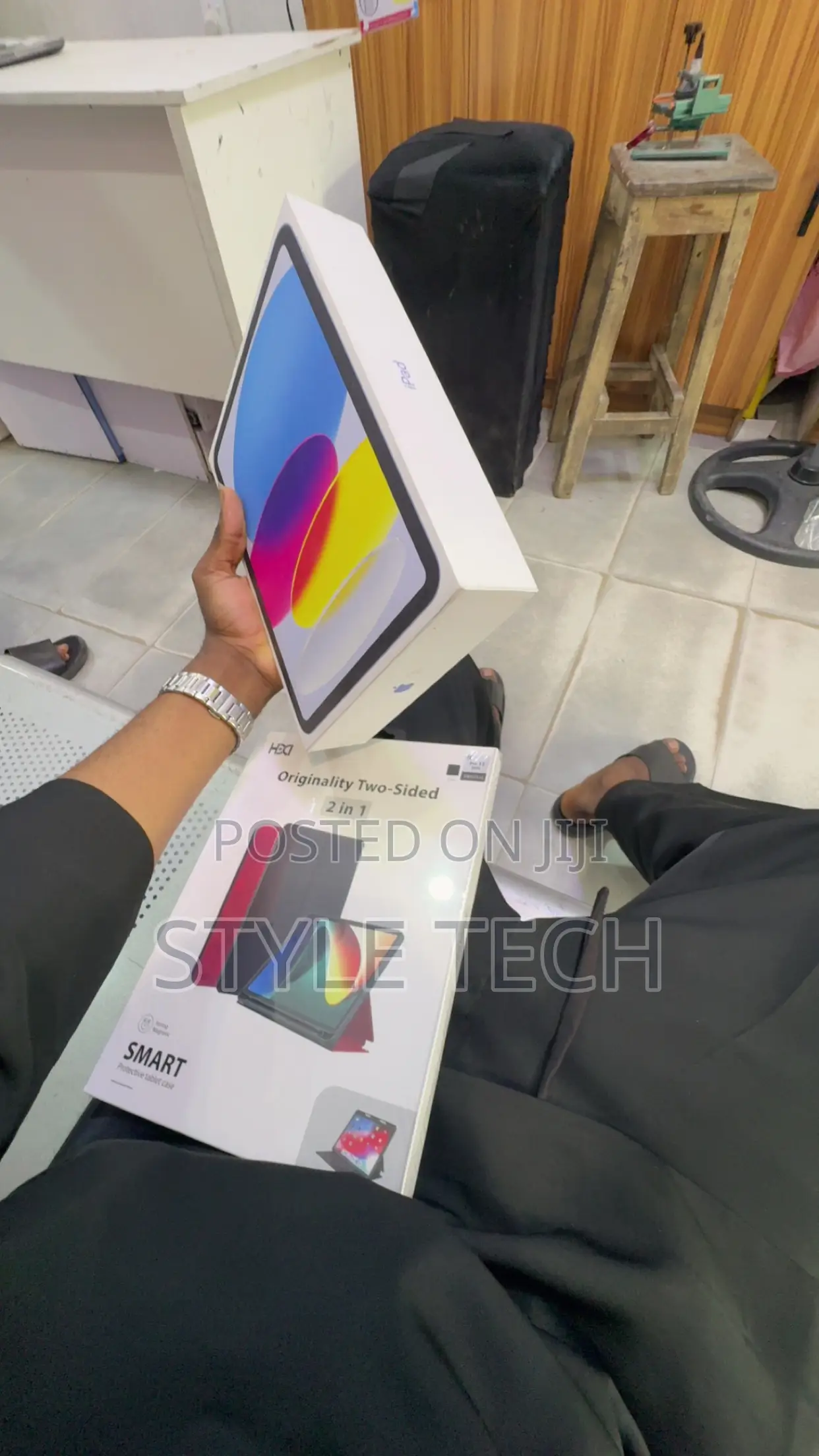New Apple iPad (2025) 128 GB Blue