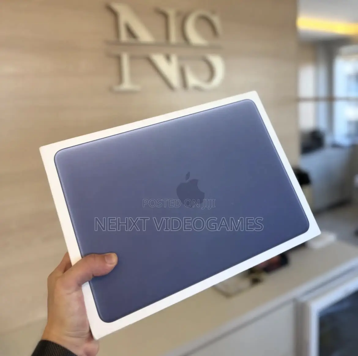New Laptop Apple MacBook 8GB SSD 256GB