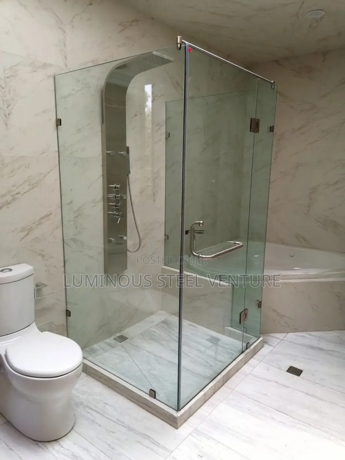 Clear Tampered Glass 10mm Thickness CNG Glass Imported Marterail