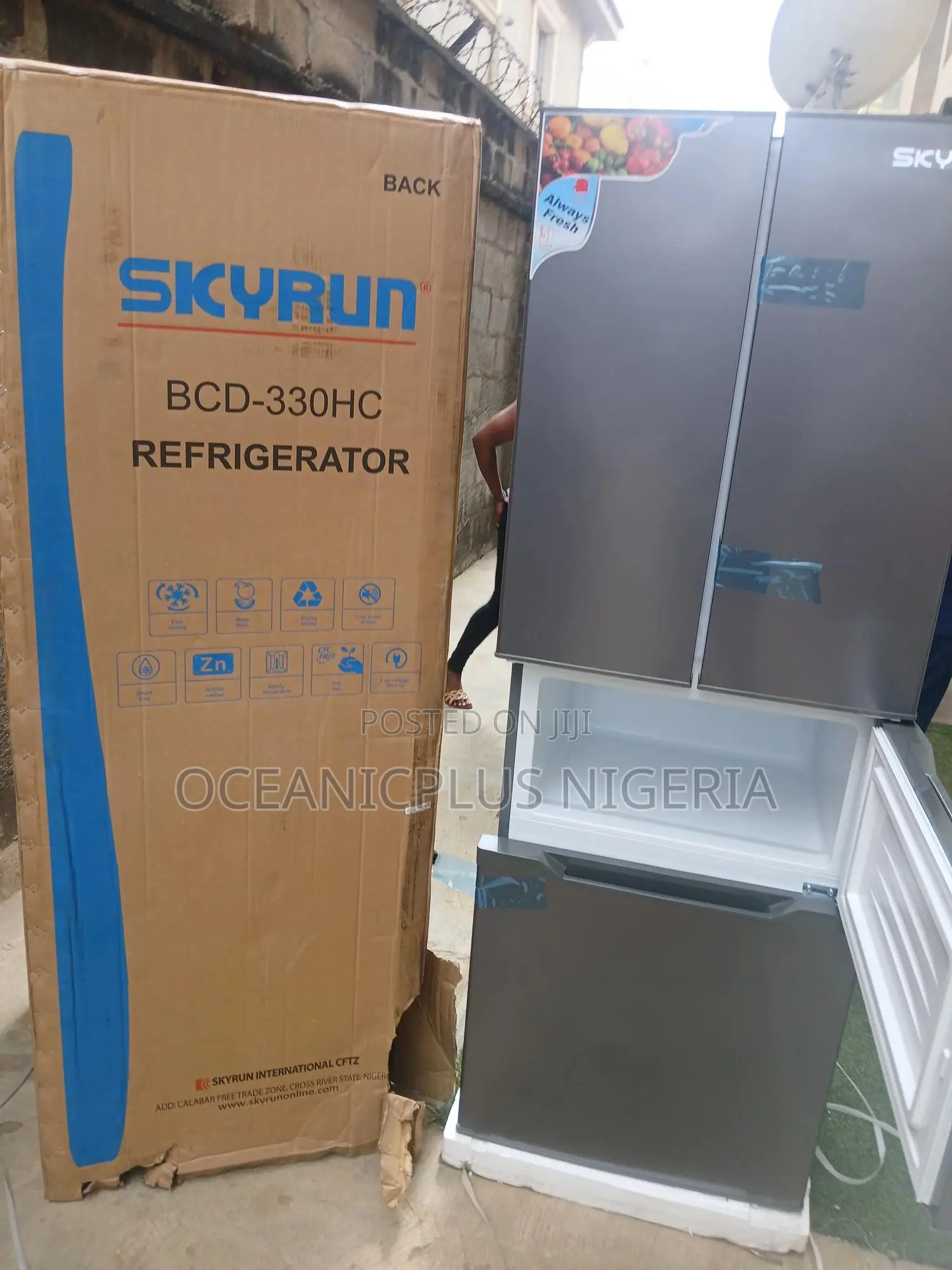 Skyrun 300 Liter Refrigerator With Compartments
