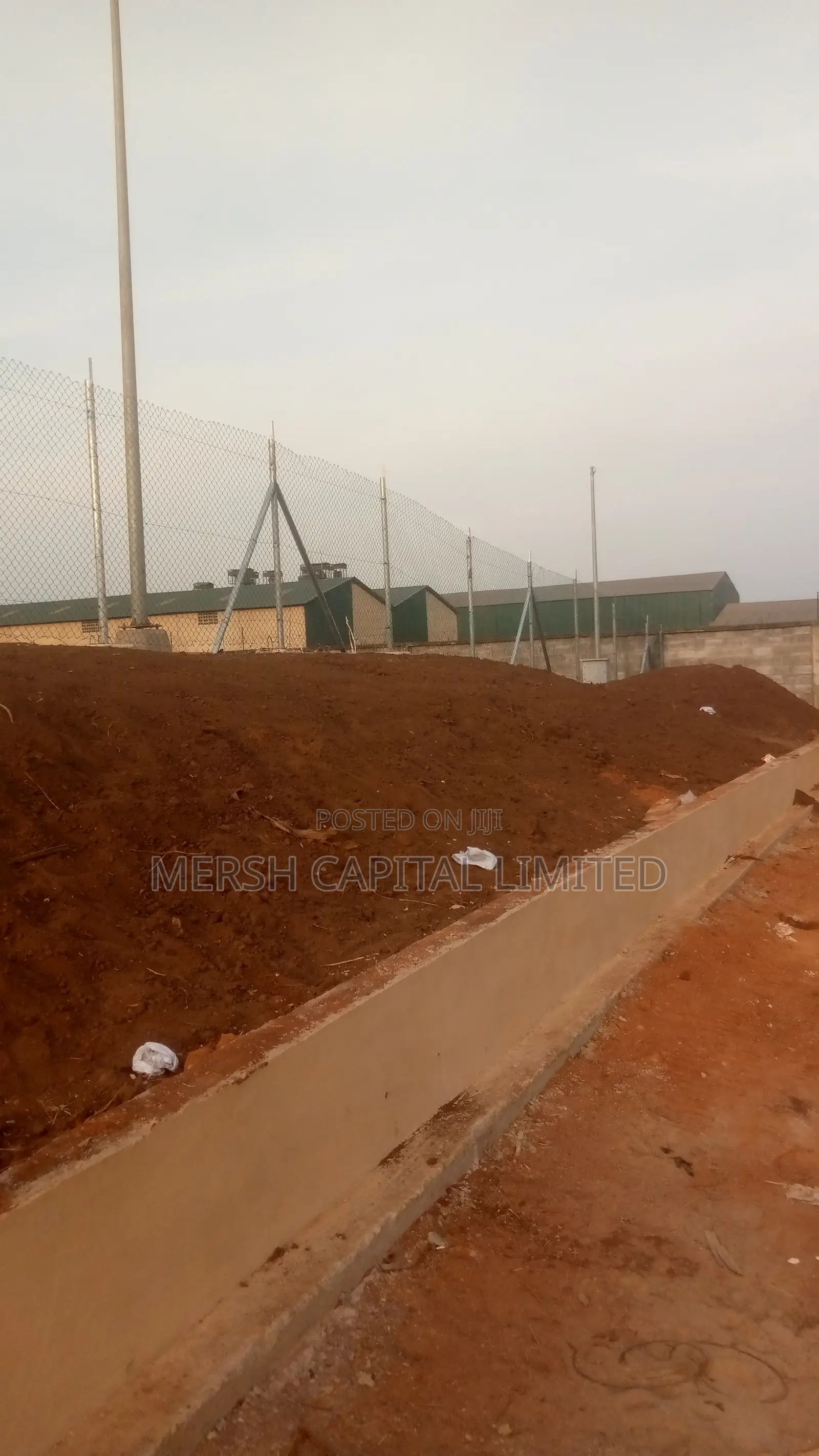 Heavy-Duty Chainlink Fencing – Direct Supply