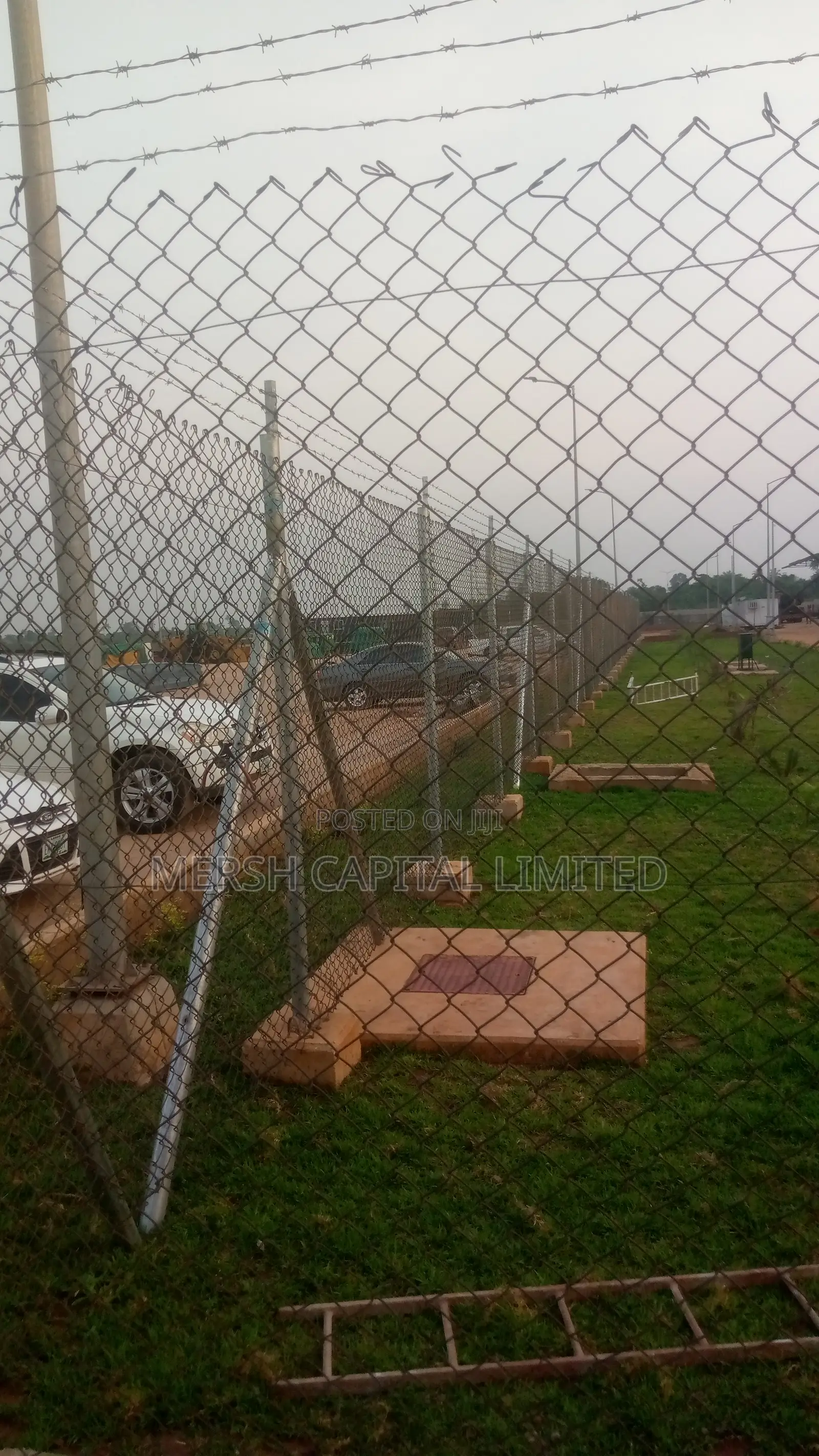 Heavy-Duty Chainlink Fencing – Direct Supply