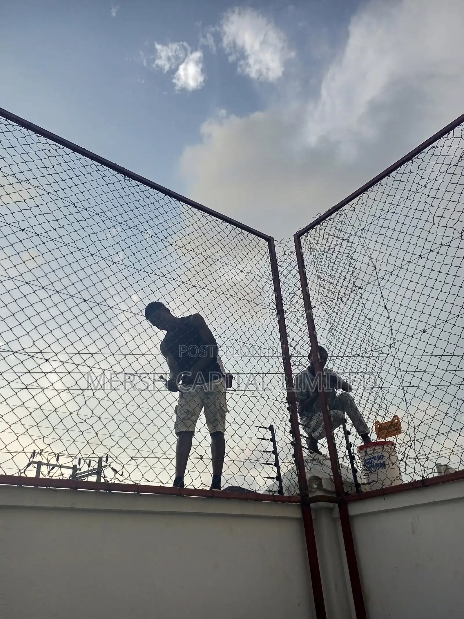 Heavy-Duty Chainlink Fencing – Direct Supply