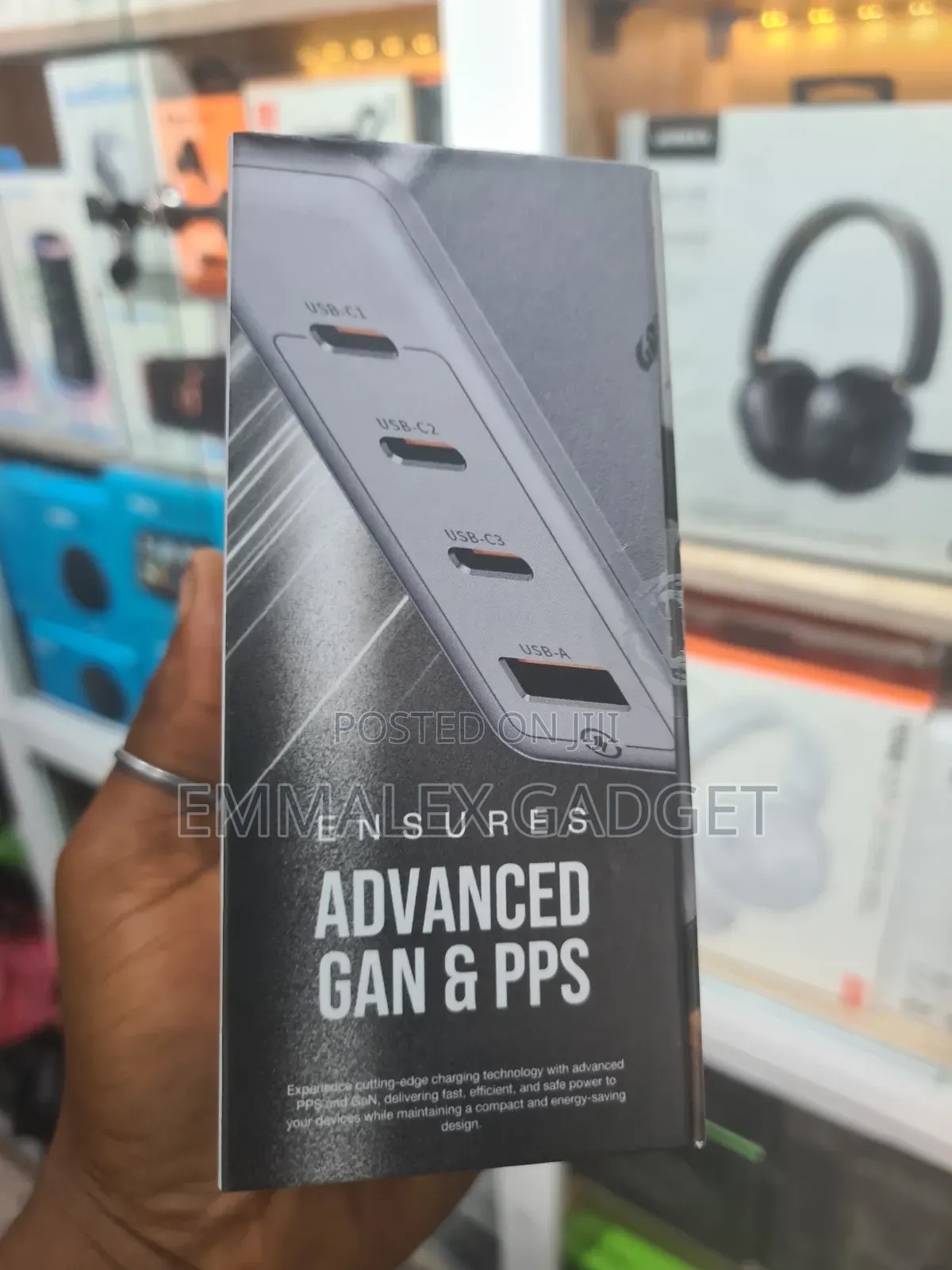 Green Lion Gan Premium Uk Plug Wall Charger (140w).