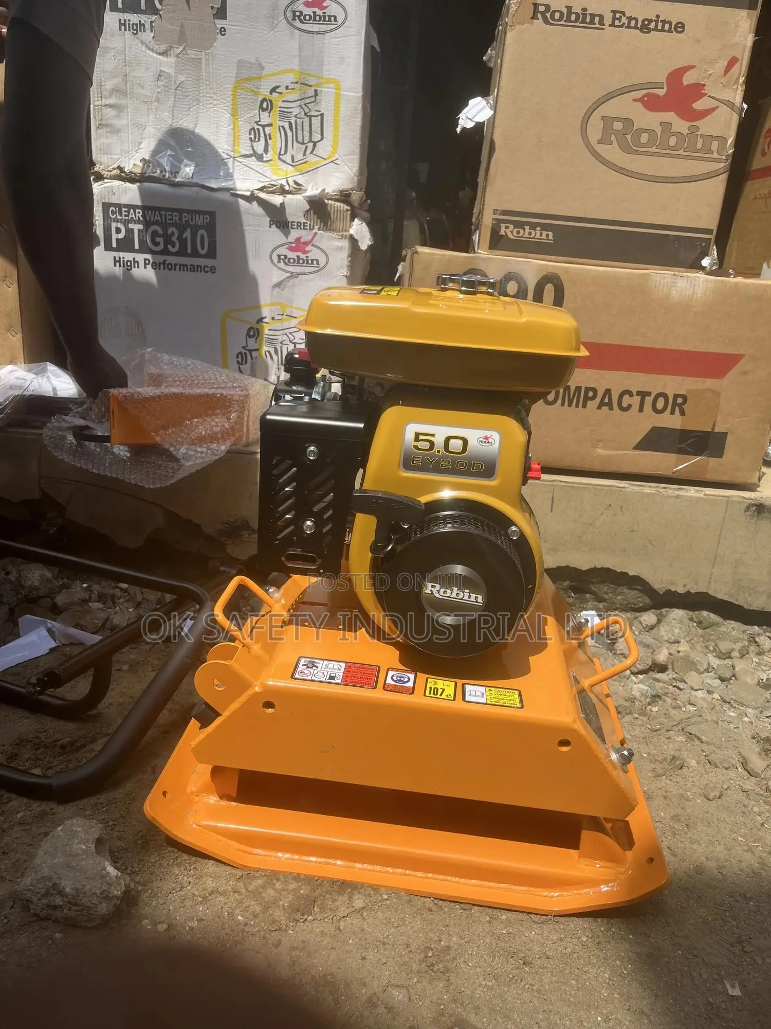 Compactor C90