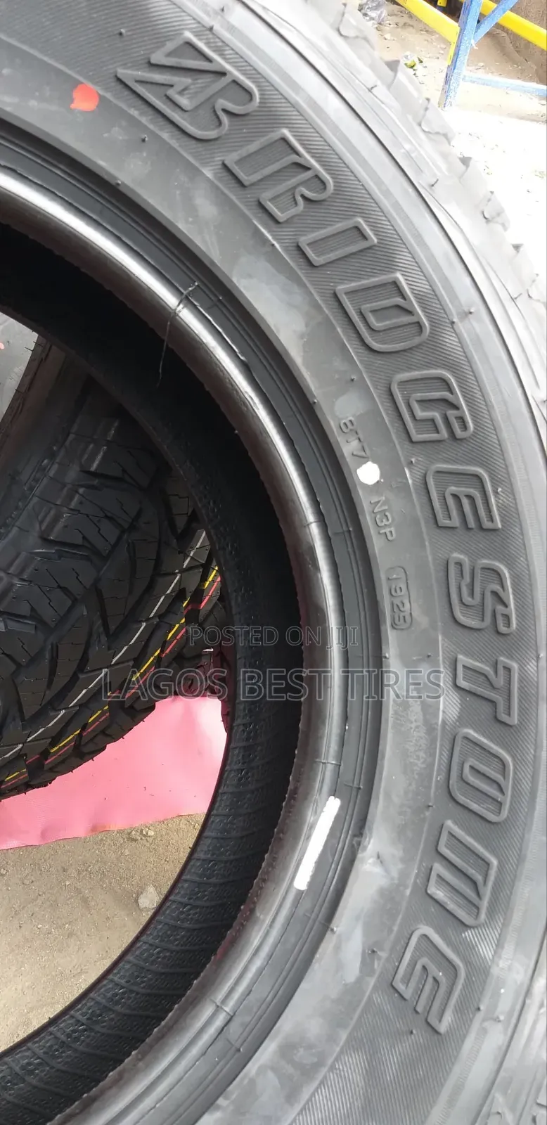 Brand New Bridgestone Dueler a/T - 265/65r17