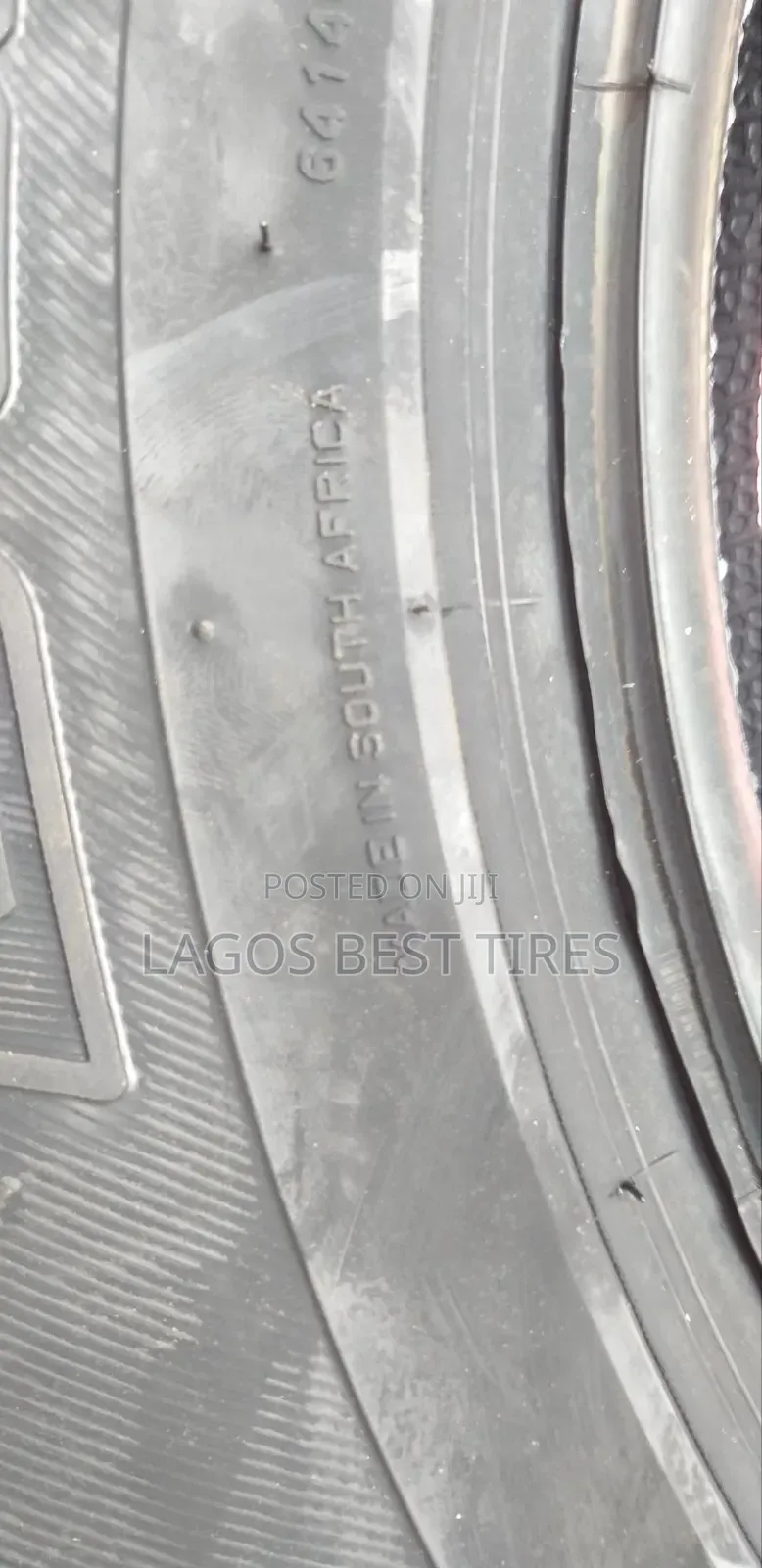 Brand New Bridgestone Dueler a/T - 265/65r17