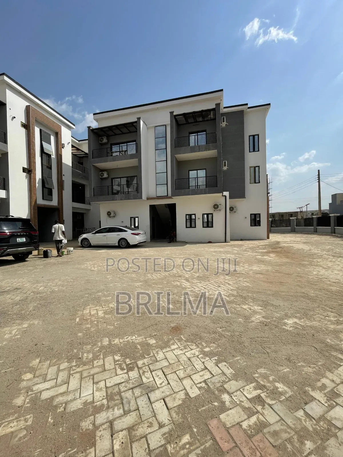3bdrm Block of Flats in Jahi for sale