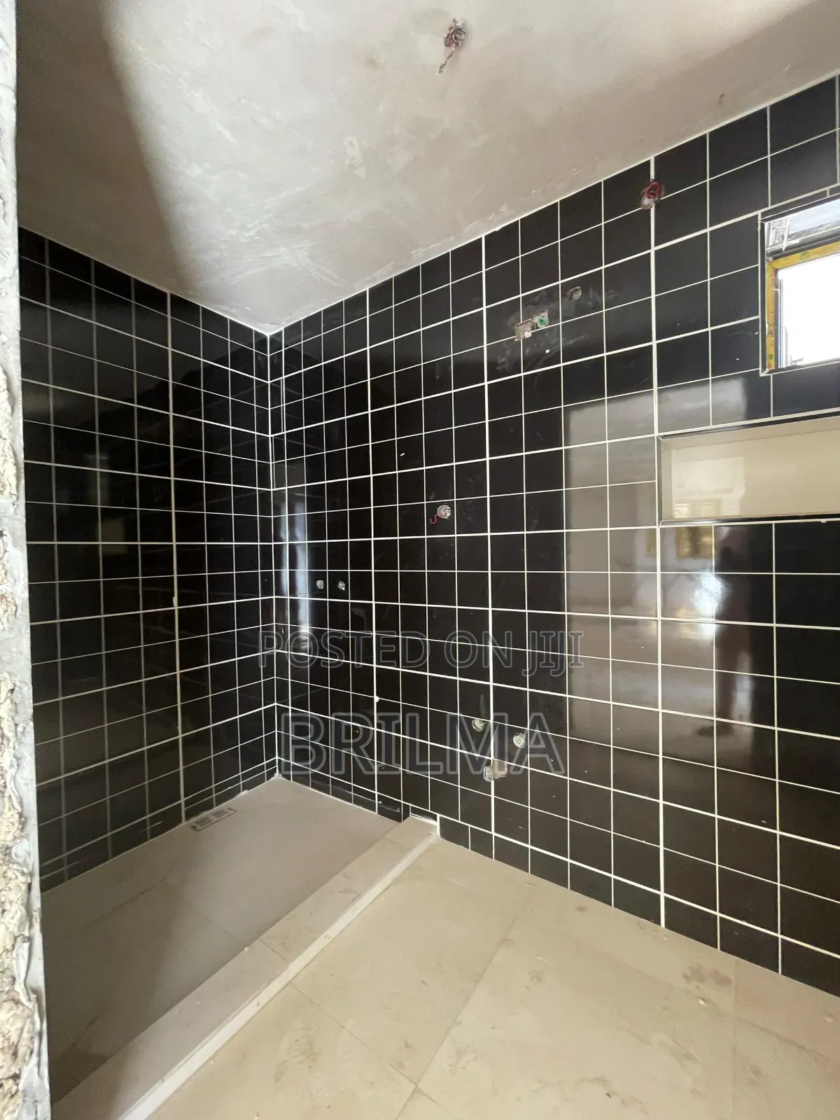 3bdrm Block of Flats in Jahi for sale