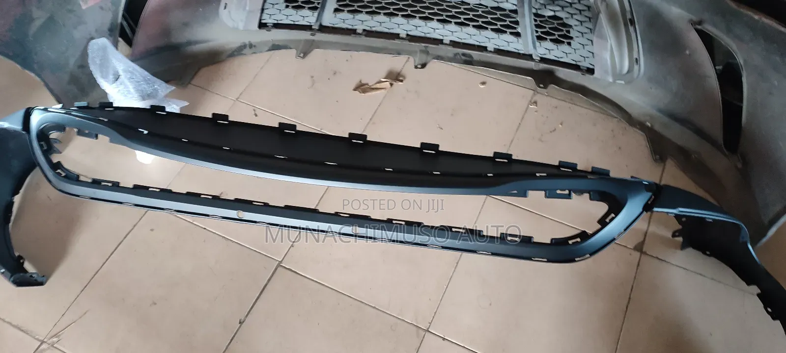 Front Bumper Down One Hyundai Grand Santa Fe 2018 Model