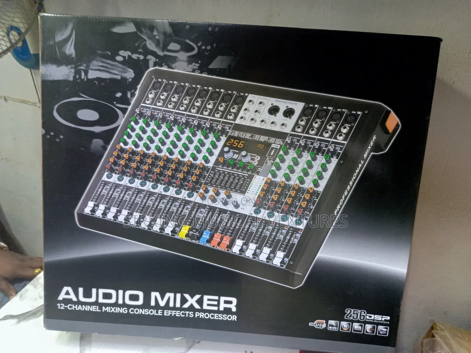 12channels Yamaha Mixer Signature 12