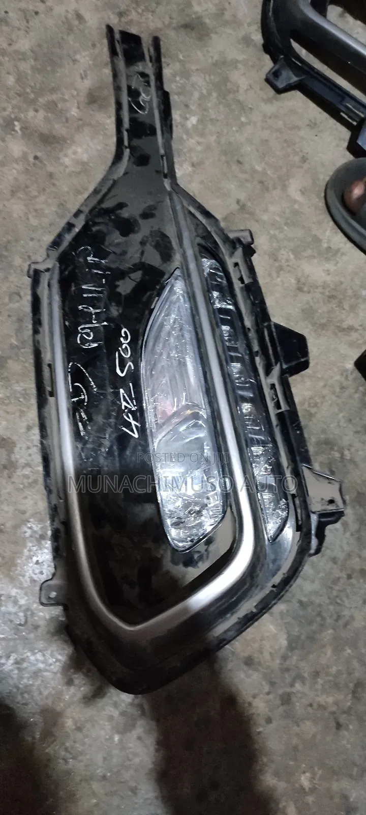 Complete Fog Lamp and Cover Hyundai Santa Fe 2017 Model
