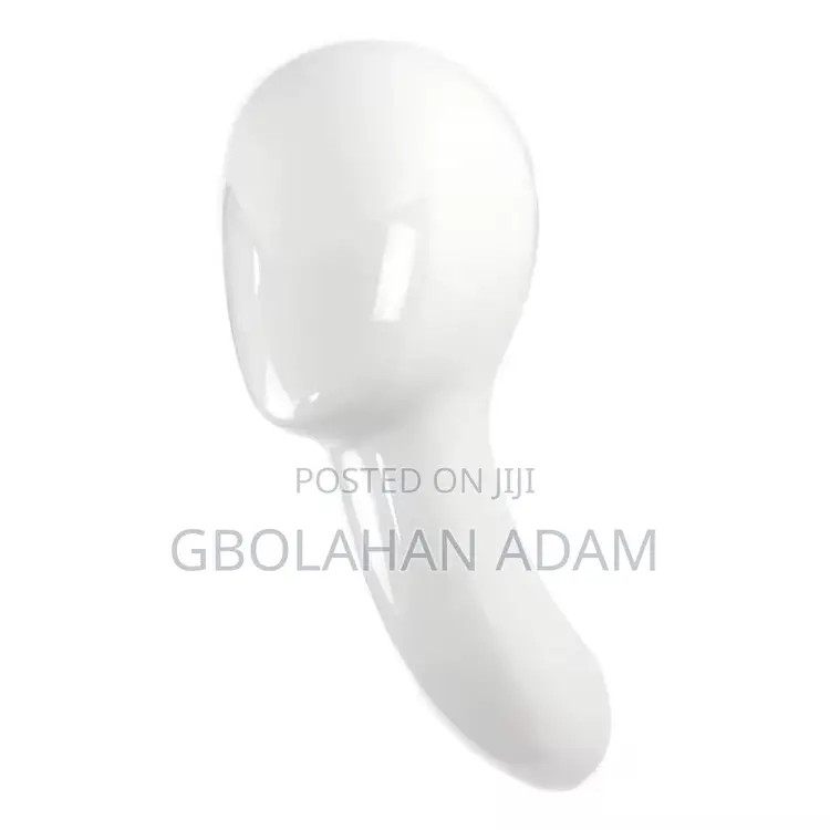 Wall-Mounted Mannequin Head