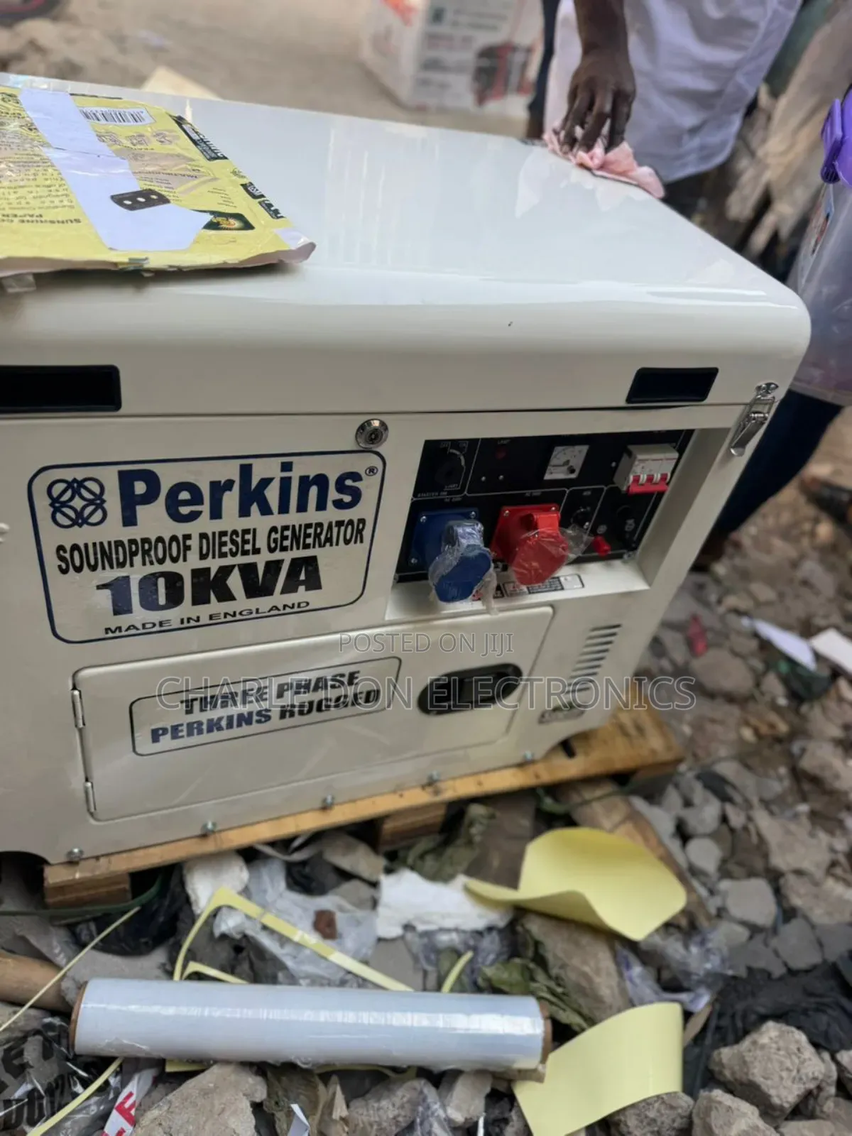 Reliable 10kva Perkins 3-Phase Diesel Soundproof Generator – Built