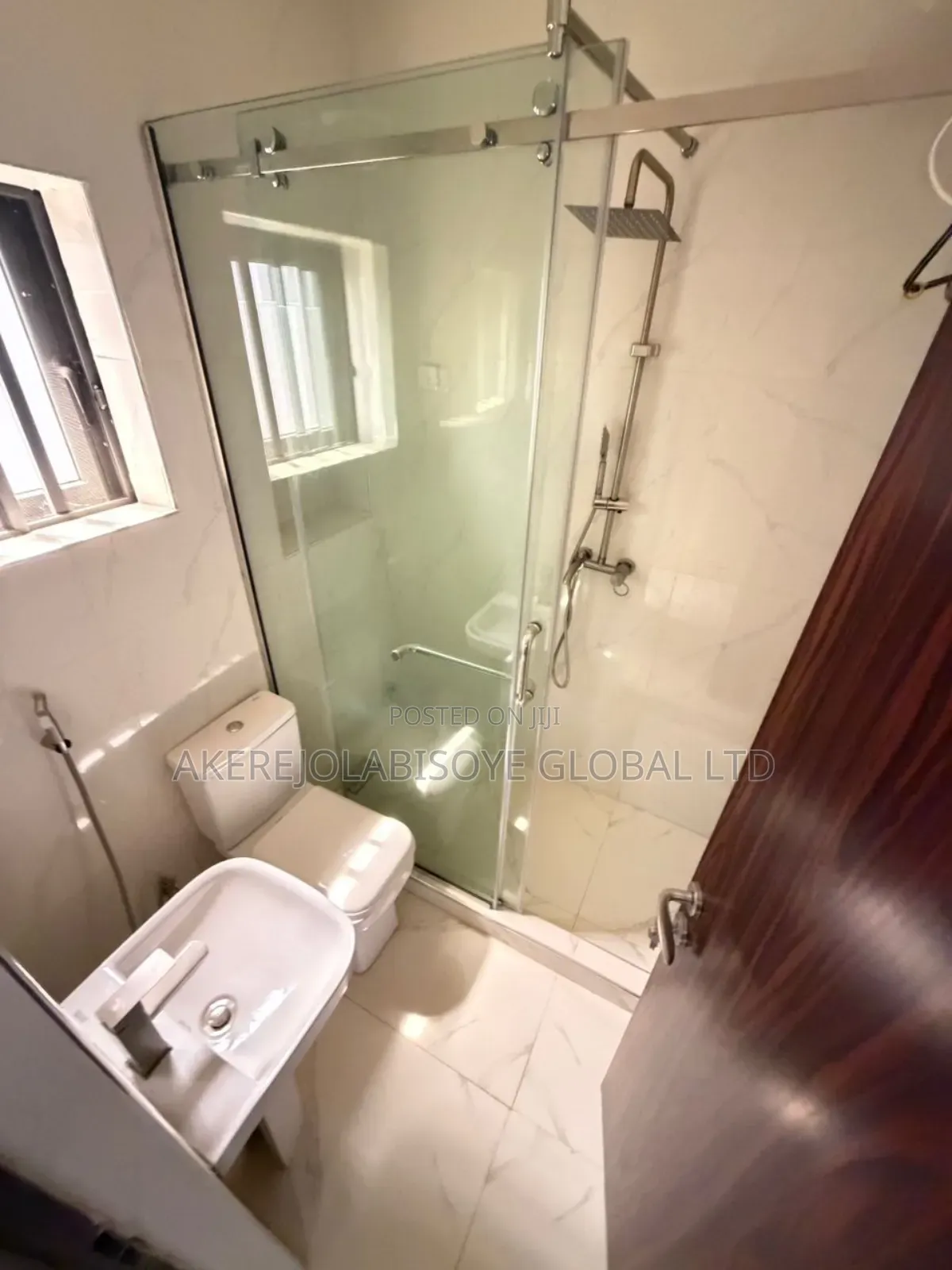 4bdrm Duplex in Lifecamp, Abuja for sale