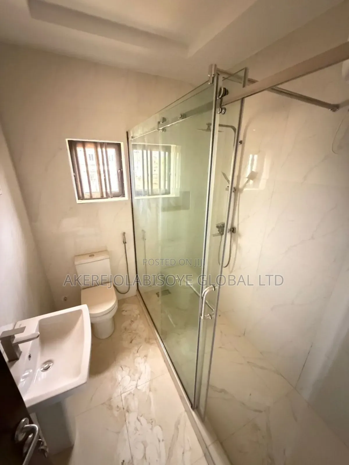 4bdrm Duplex in Lifecamp, Abuja for sale
