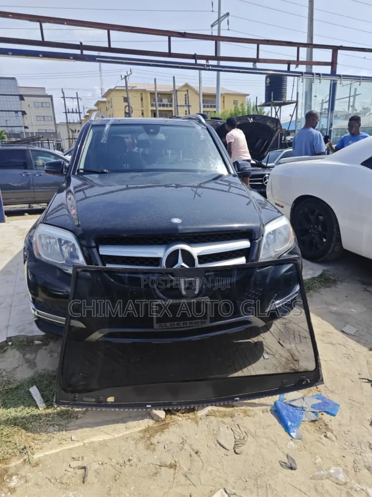 Glk350 2012 Windscreen Glass Available Installed