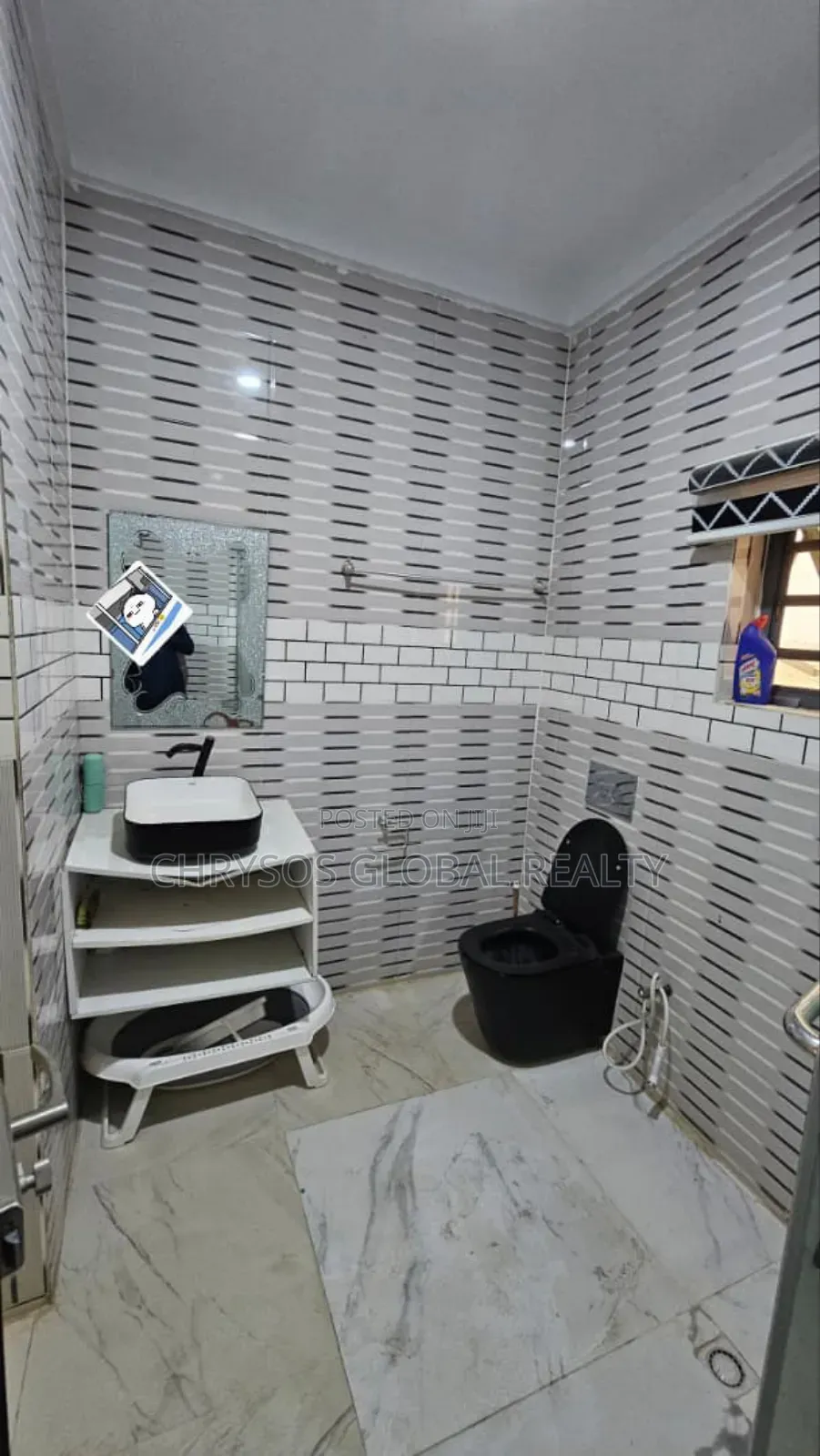 3bdrm Duplex in Onikokoro After for rent
