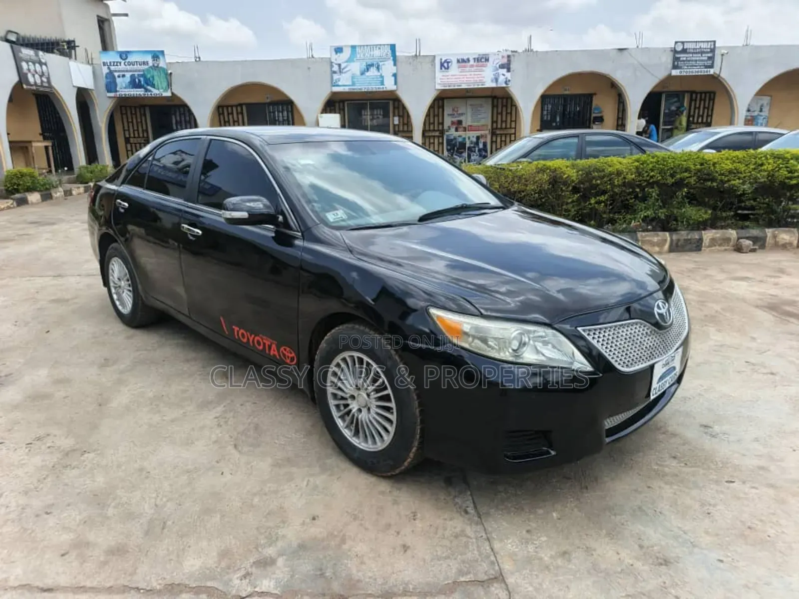 Toyota Camry LE 4dr Sedan (2.5L 4cyl 6A) 2011 Black