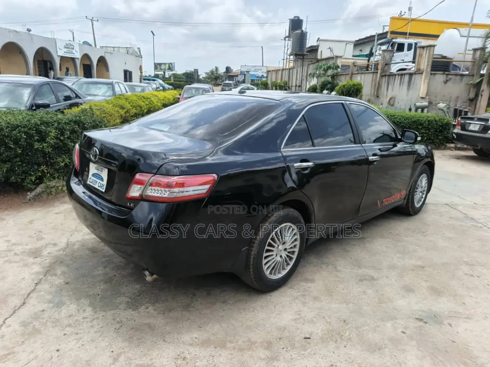 Toyota Camry LE 4dr Sedan (2.5L 4cyl 6A) 2011 Black