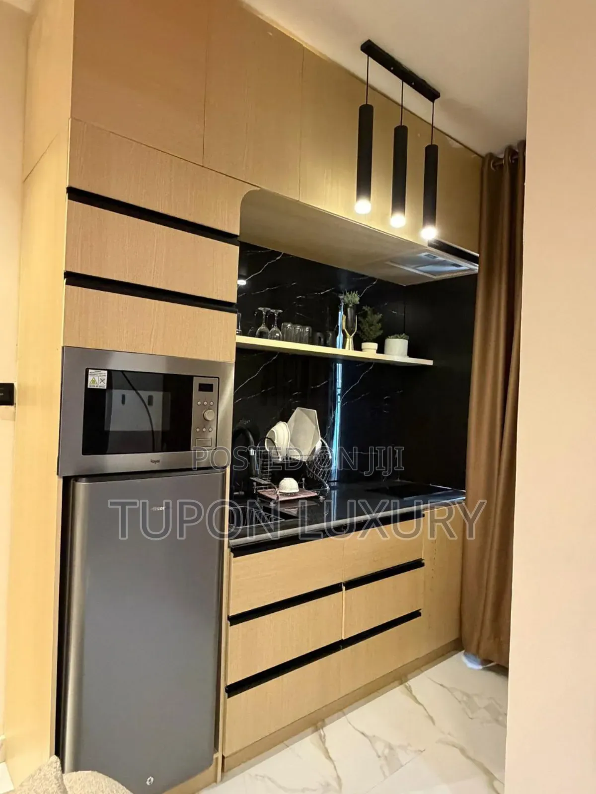 Beautiful and Luxury Studio With Ps5, Balcony, Work Space Bathtub
