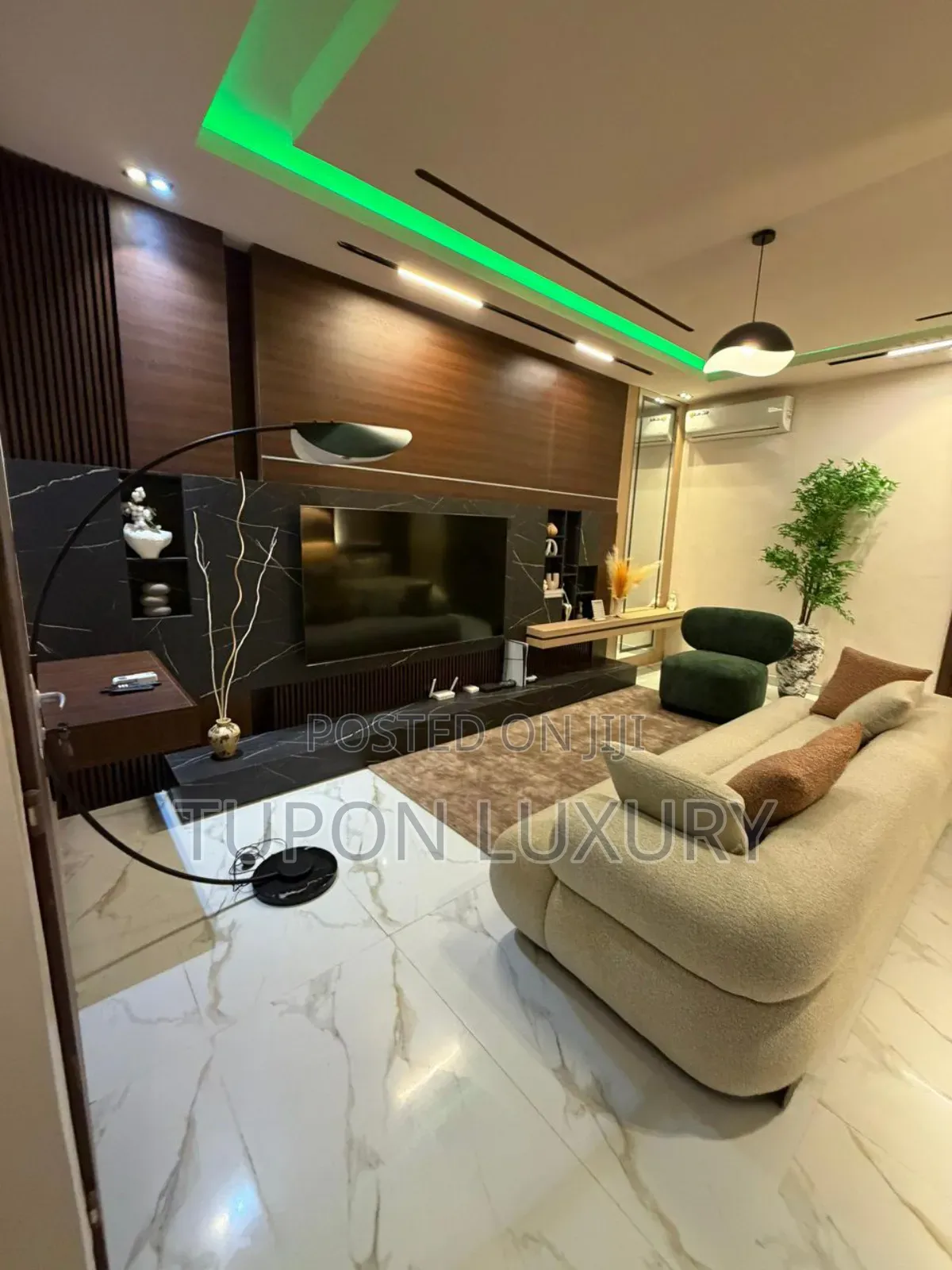 Beautiful and Luxury Studio With Ps5, Balcony, Work Space Bathtub