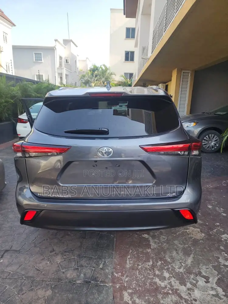Toyota Highlander 2020 Gray