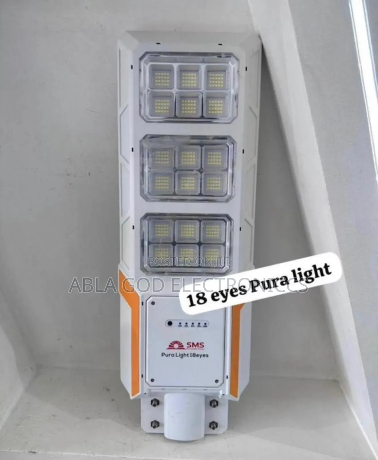 SMS Pura Solar Street Light 1500w 18eyes With Wall Hanging Pole.