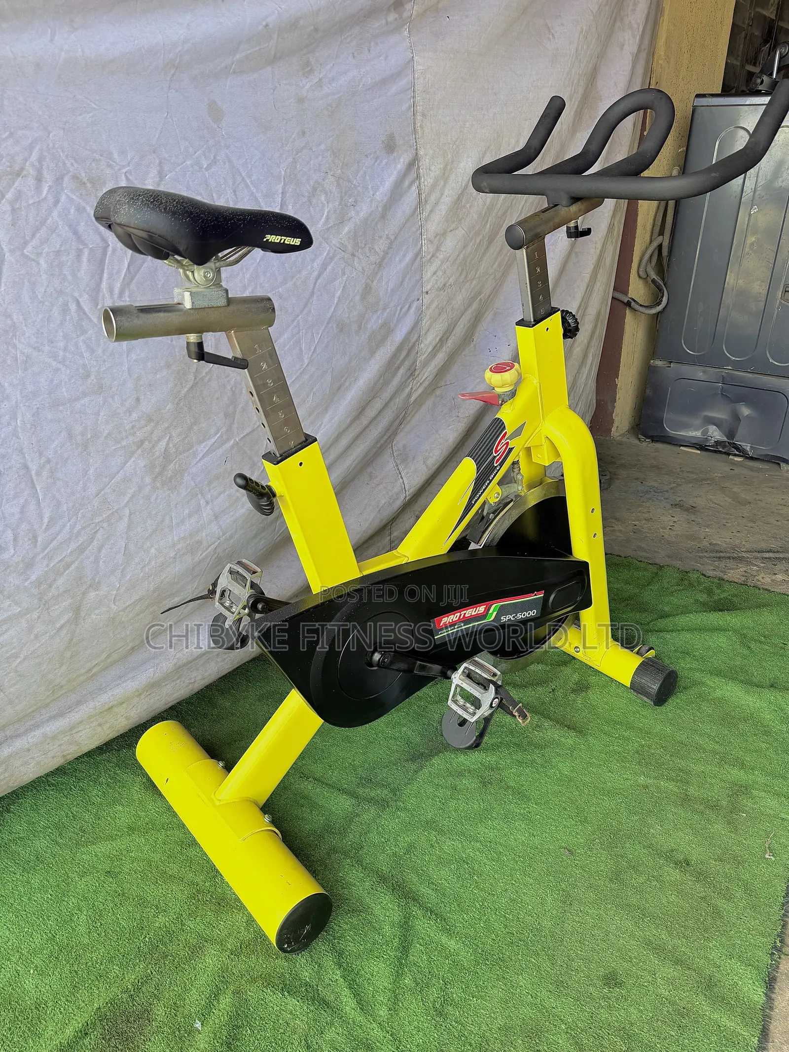 Proteus Commercial Spin Bike