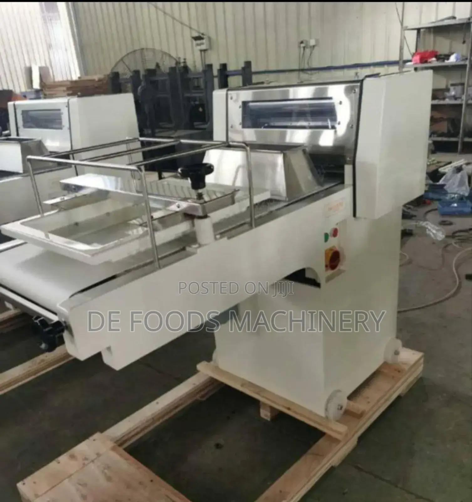 Dough Moulder