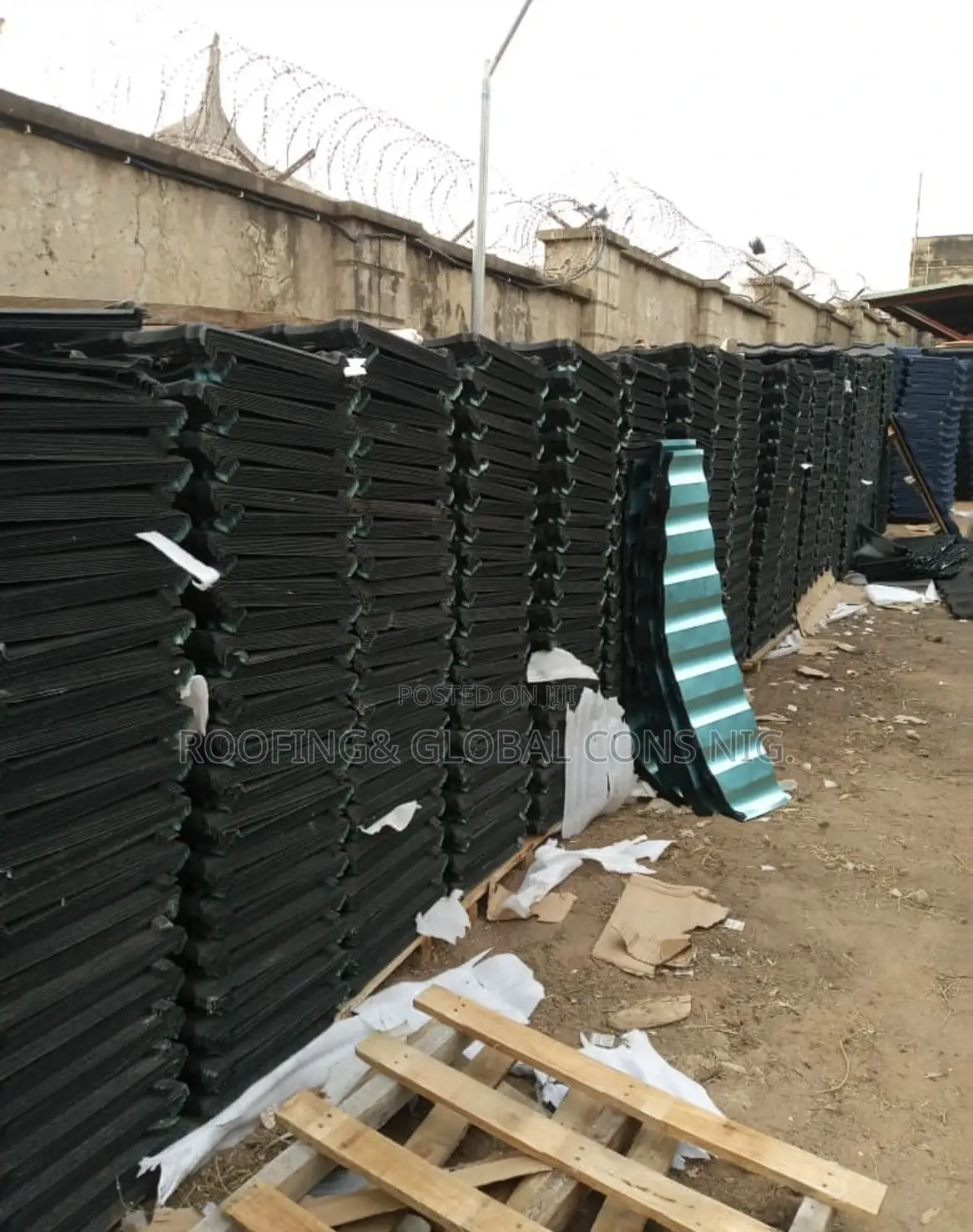 Metro Tiles Stone Coated Roofing Sheet With 50 Yrs Guarantee