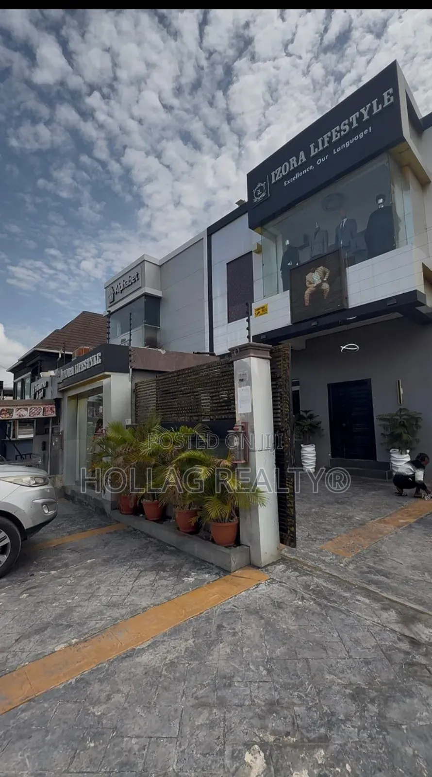 4bdrm Duplex in Ikota for sale