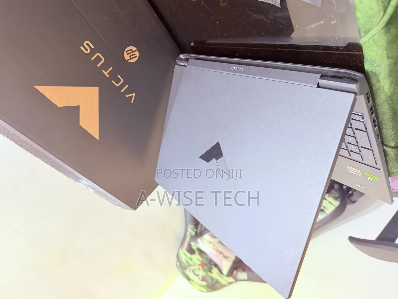 New Laptop HP Victus 15 16GB AMD Ryzen 7 SSD 512GB