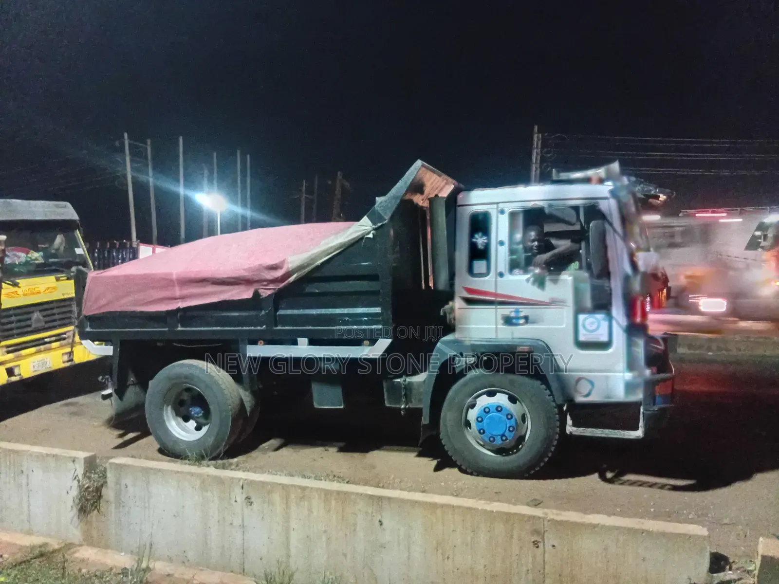 10tons of Granite and Sharp Sand and Plaster Sand