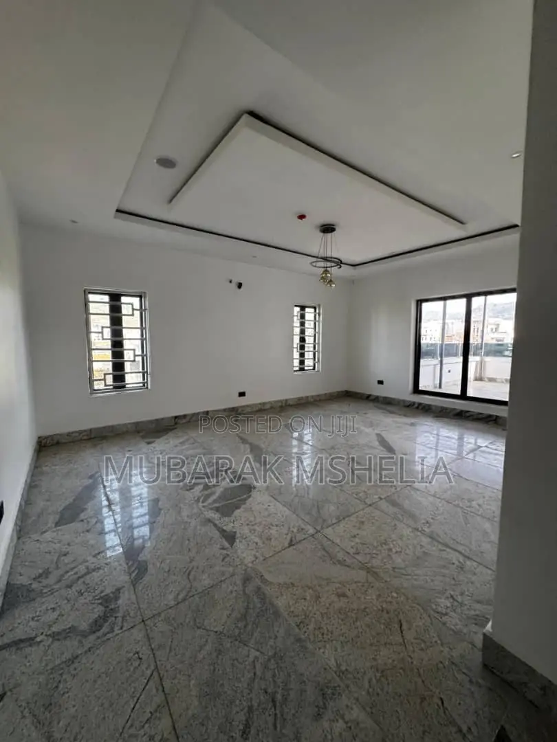 6bdrm Duplex in Katampe Extension for sale