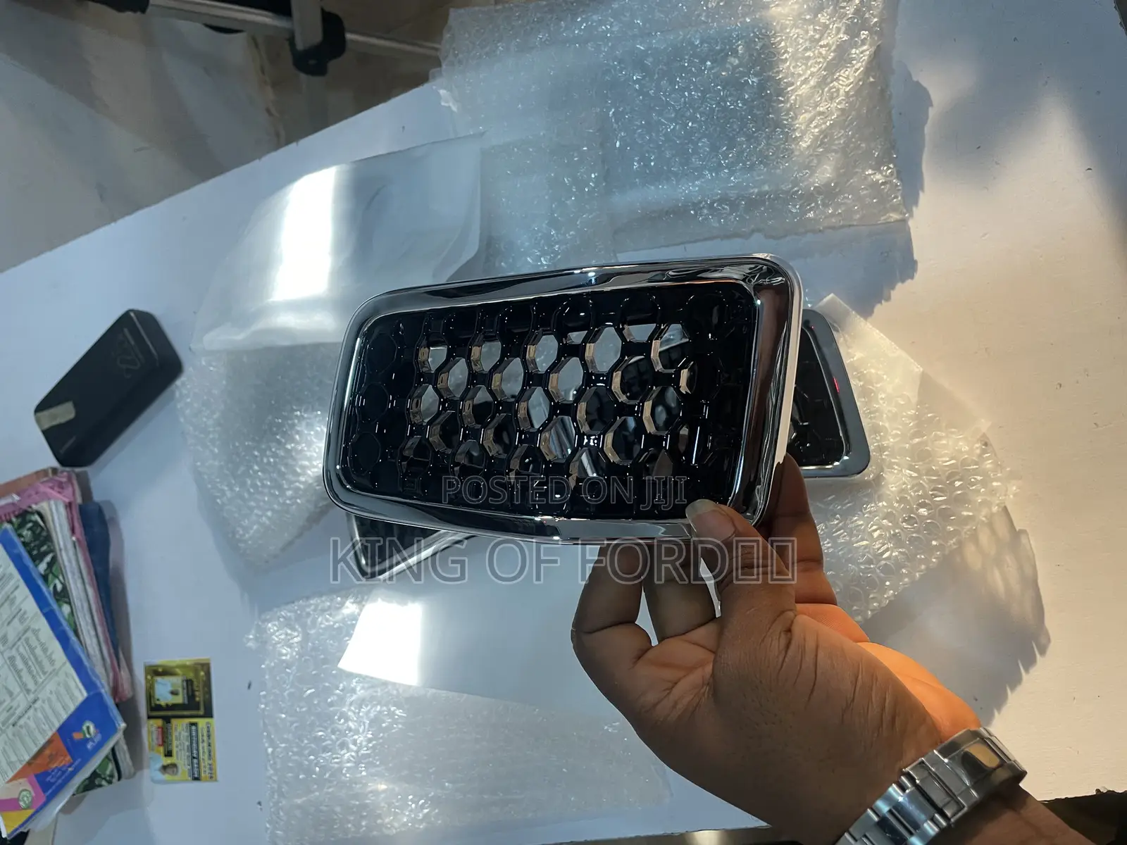 Jeep Cherokee Latitude 2020 Front Grill
