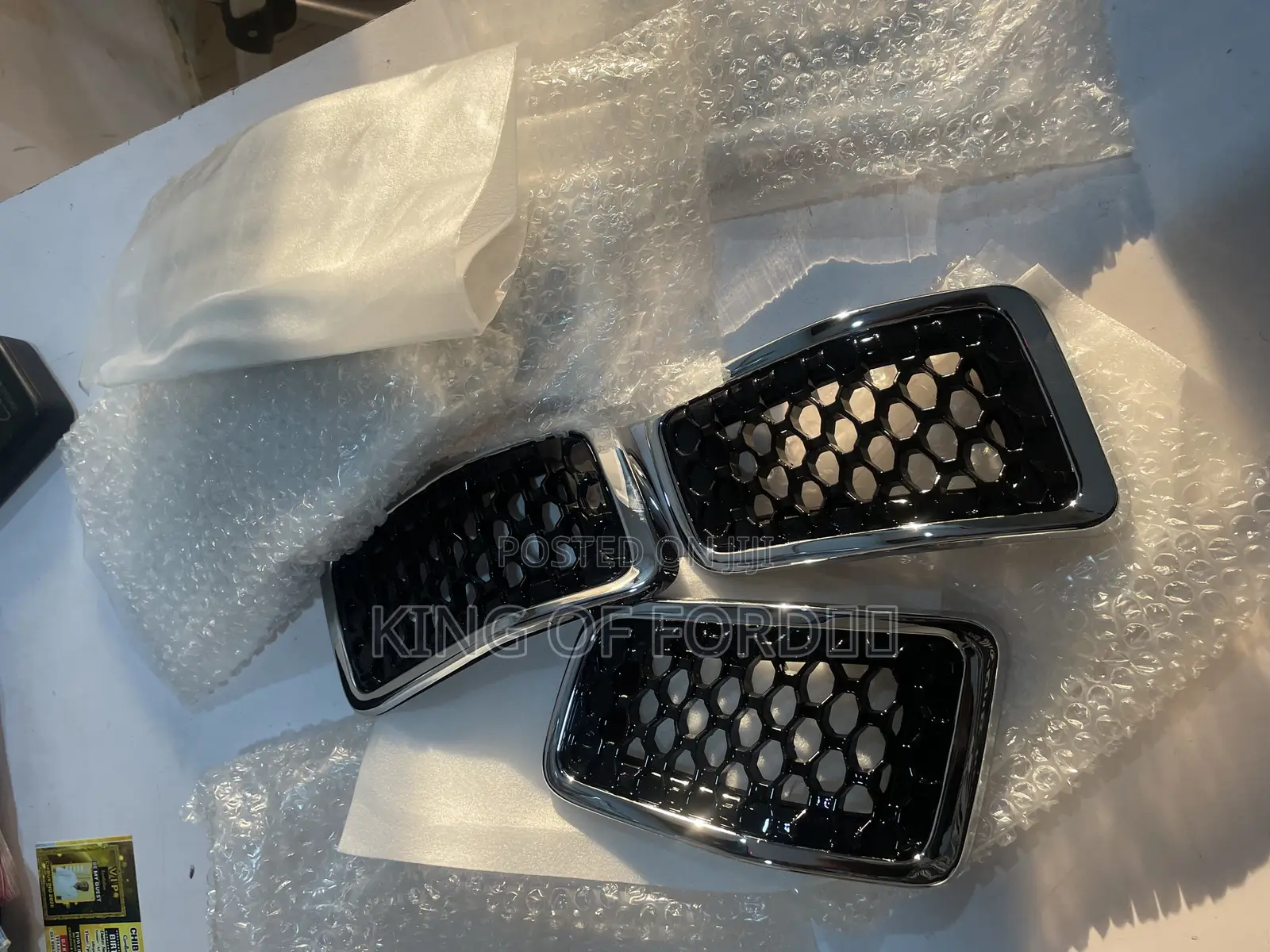 Jeep Cherokee Latitude 2020 Front Grill