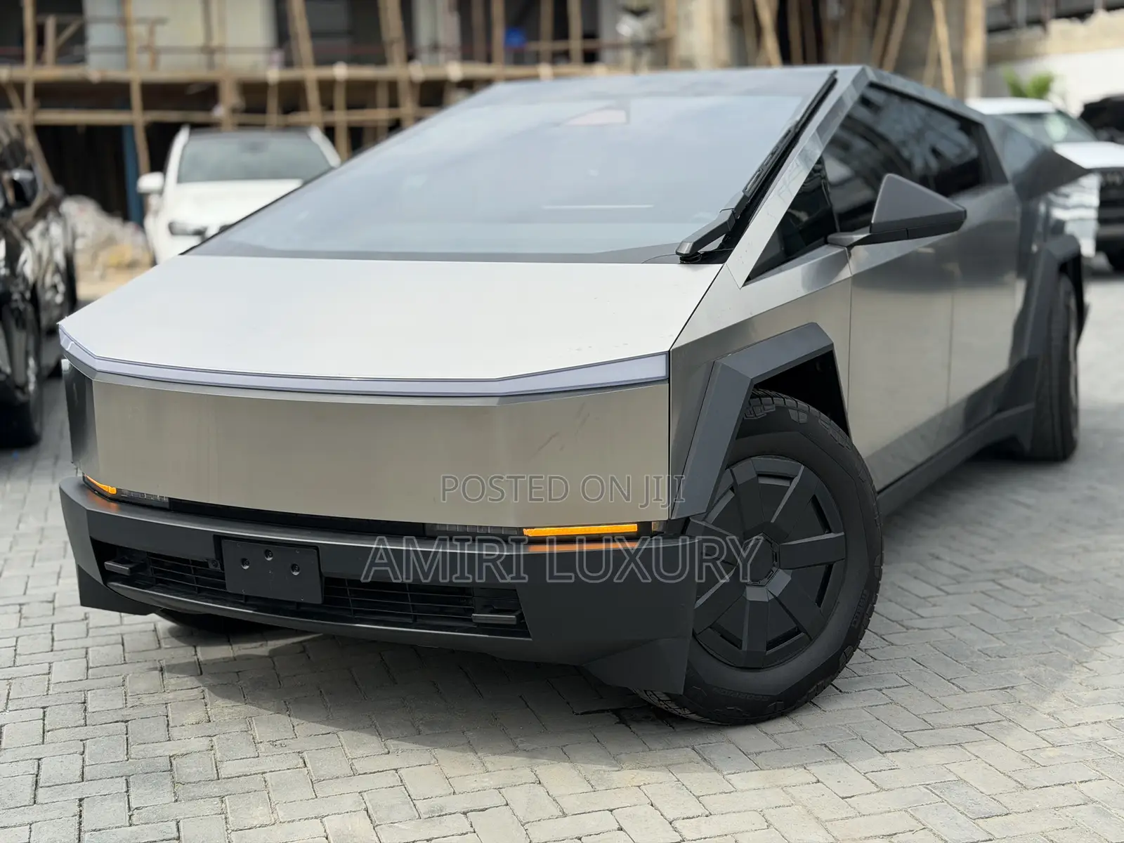 Tesla Cybertruck Cyberbeast AWD 2025