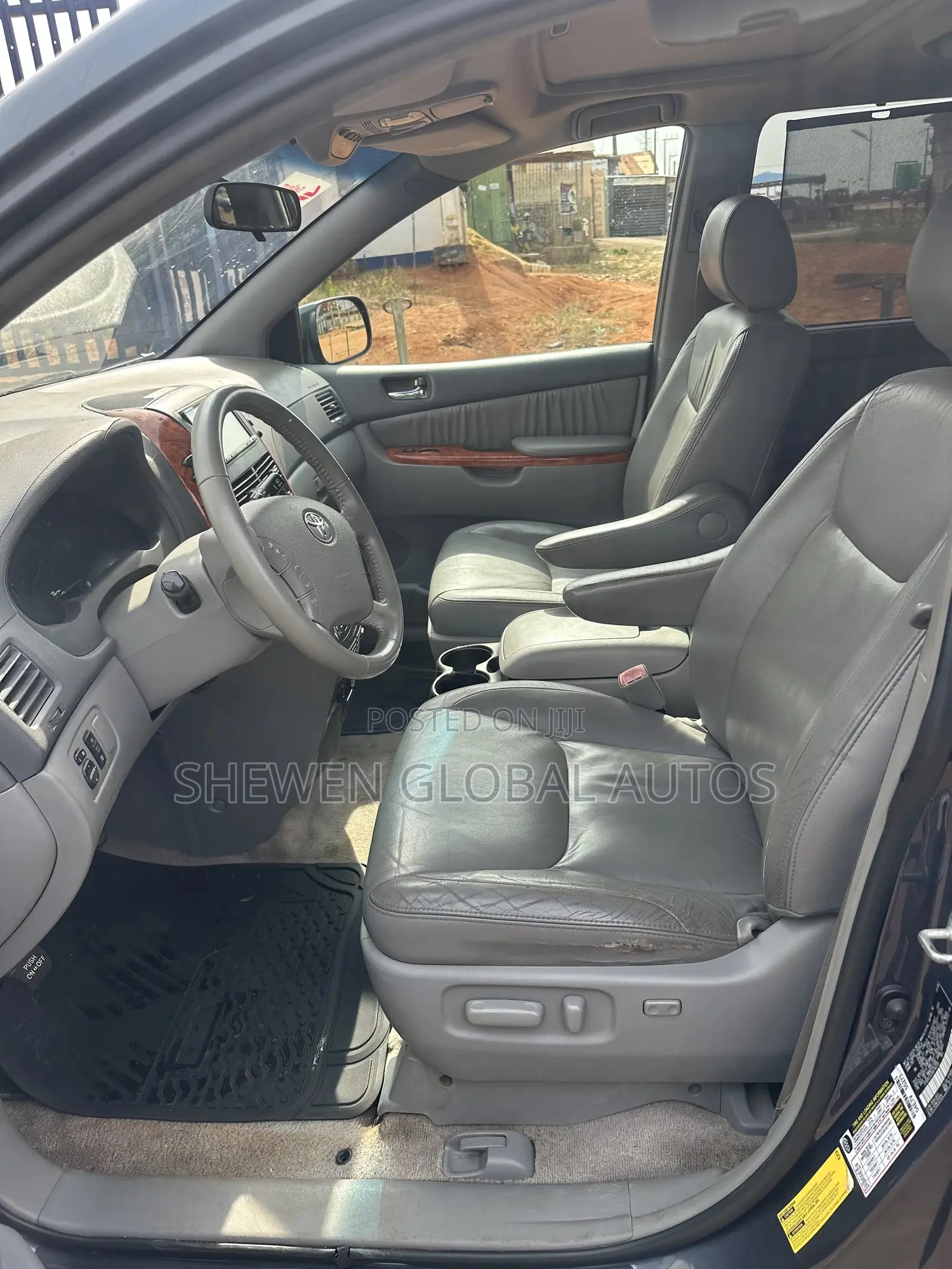 Toyota Sienna XLE 2008 Gray