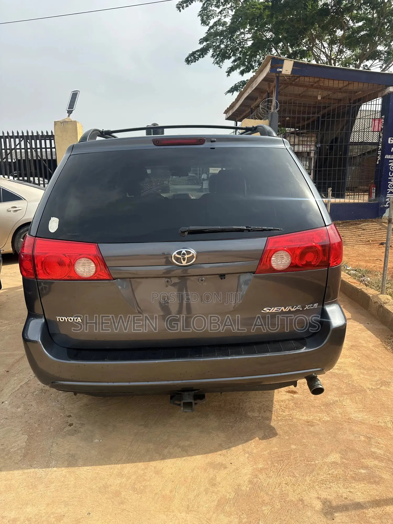 Toyota Sienna XLE 2008 Gray