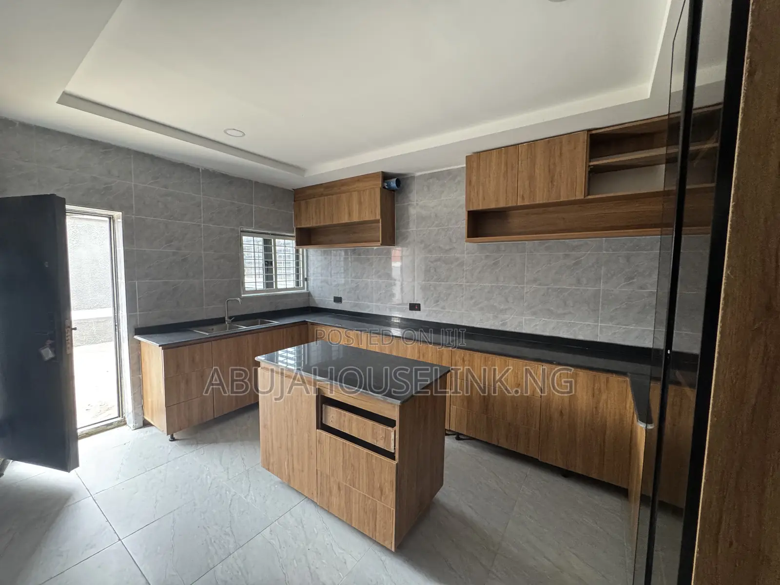 4bdrm Townhouse/Terrace in Idu By Nizamiya for sale