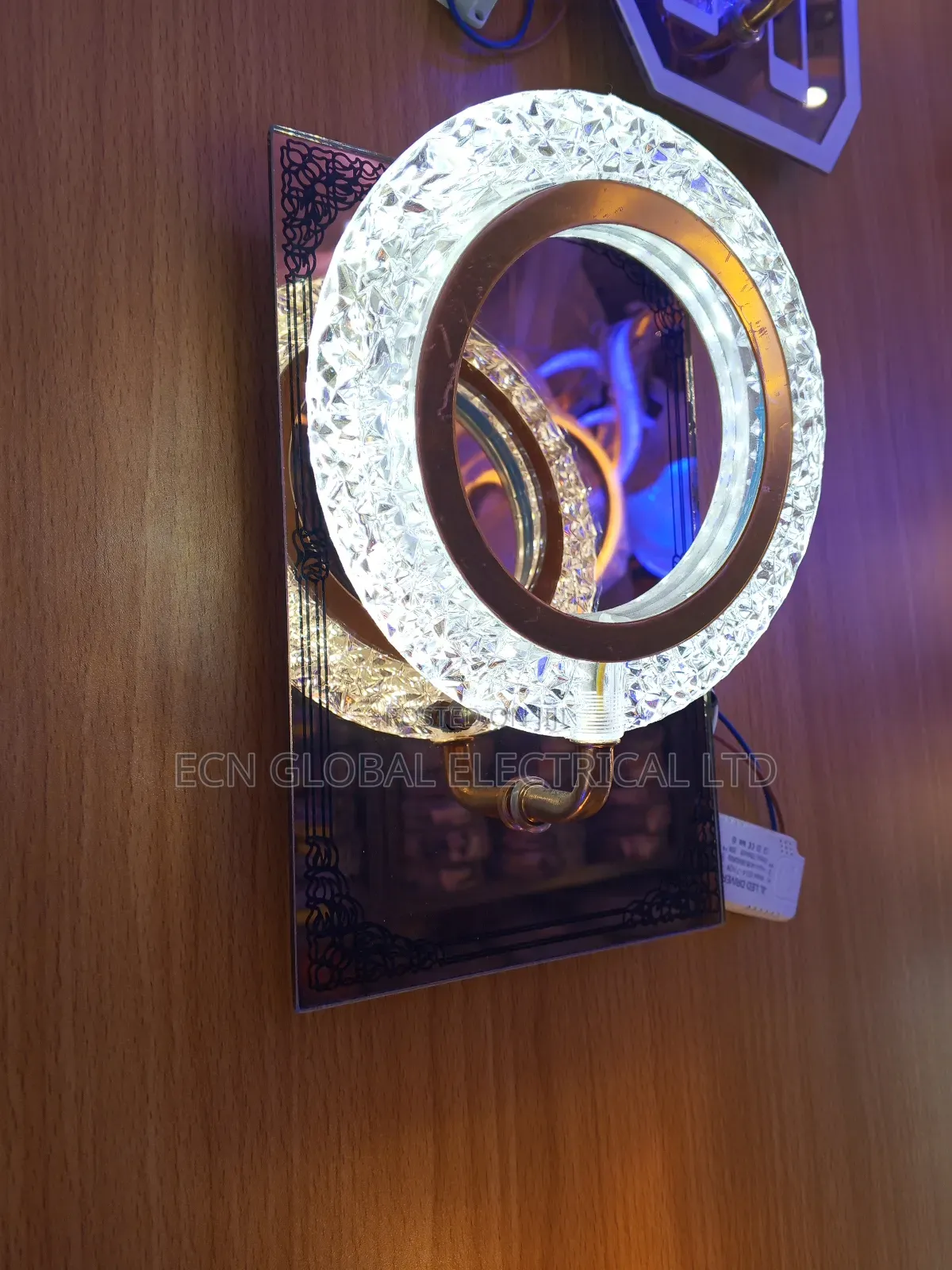 Crystal Wall Lamp – Modern Keyhole Design